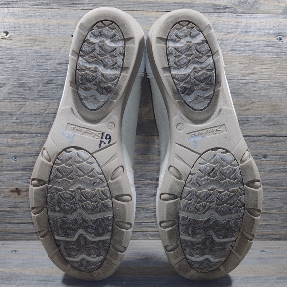 Skechers Career Interview Flat Suede Shoes Womens Size 10 Cream - Picture 8 of 10